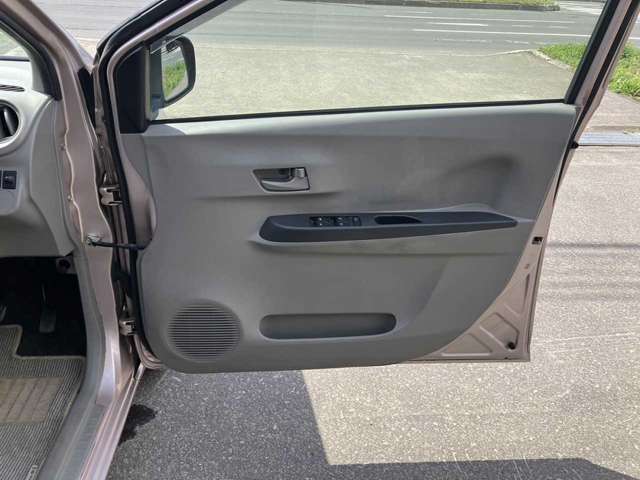 ダイハツ ミラ　イース ６６０ ＬＦ ４ＷＤ H28年 (北海道) 99