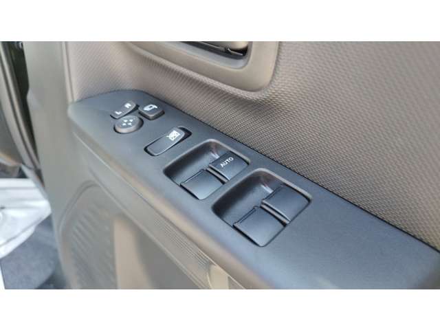 スズキ スペーシア ６６０ ギア ハイブリッド ＸＺ R5年 (甲信越・北陸) 99