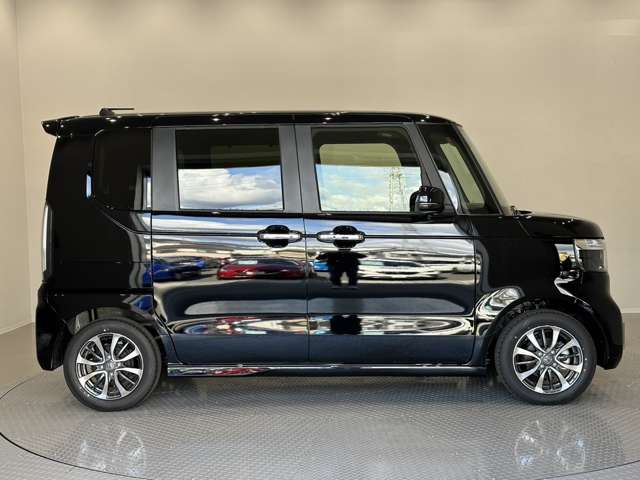 ホンダ Ｎ　ＢＯＸ カスタム ６６０ R6年 (中国) 99