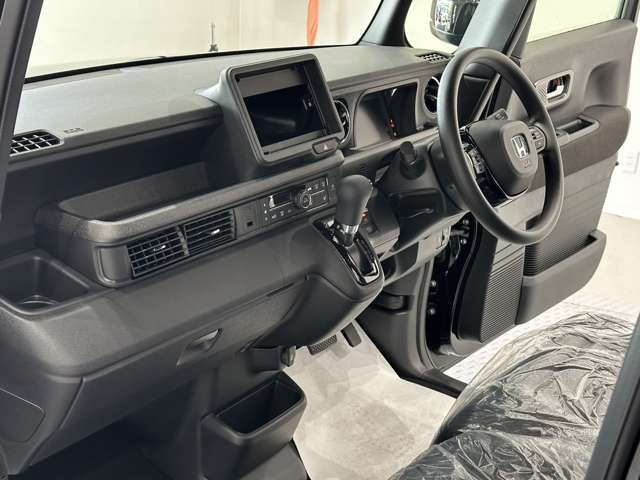 ホンダ Ｎ　ＢＯＸ カスタム ６６０ R6年 (中国) 99