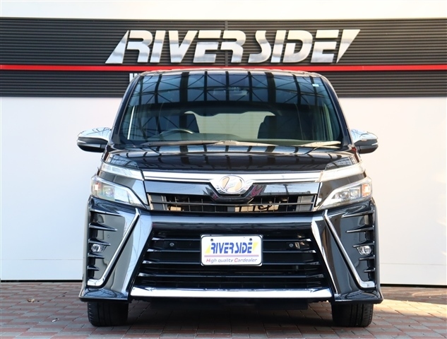 トヨタ ヴォクシー ２．０ ＺＳ 煌ＩＩ R1年 (関東) 99