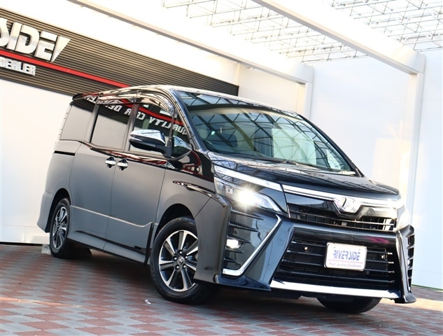 トヨタ ヴォクシー ２．０ ＺＳ 煌ＩＩ R1年 (関東) 99
