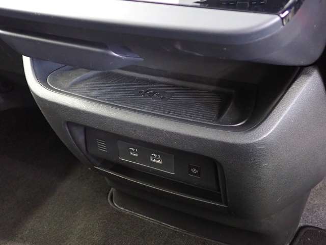 日産 セレナ １．４ Ｅ－ＰＯＷＥＲ ハイウェイスターＶ R5年 (関東) 99