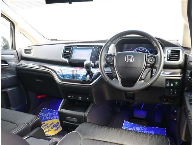 ホンダ オデッセイ　ハイブリッド ２．０ ハイブリッド アブソルート ホンダセンシング ＥＸパッケージ H28年 (関東) 99