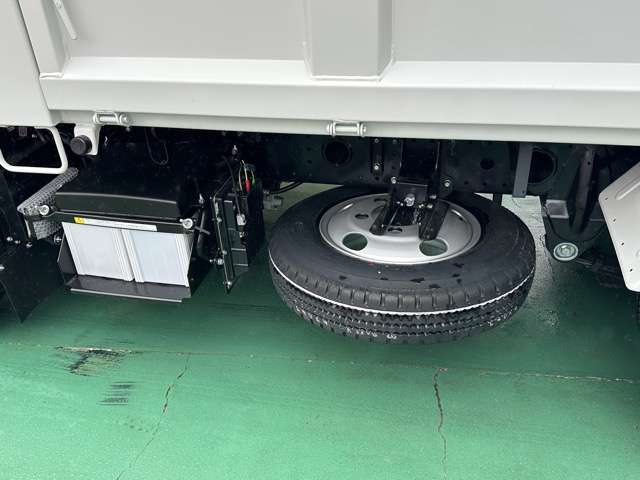 三菱フソウ キャンター ３．０ 強化ダンプ 高床 ディーゼルターボ R6年 (東海) 99