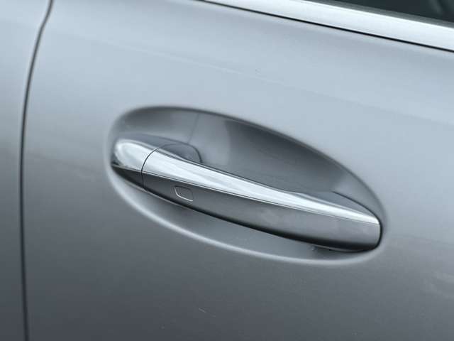 メルセデスベンツ ＥＱＢ ２５０ R5年 (近畿) 99