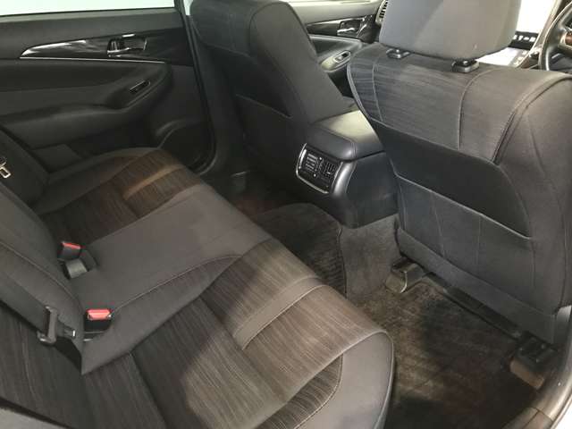 トヨタ クラウン　ハイブリッド ハイブリッド ２．５ Ｓ ＦＯＵＲ ４ＷＤ H27年 (北海道) 99