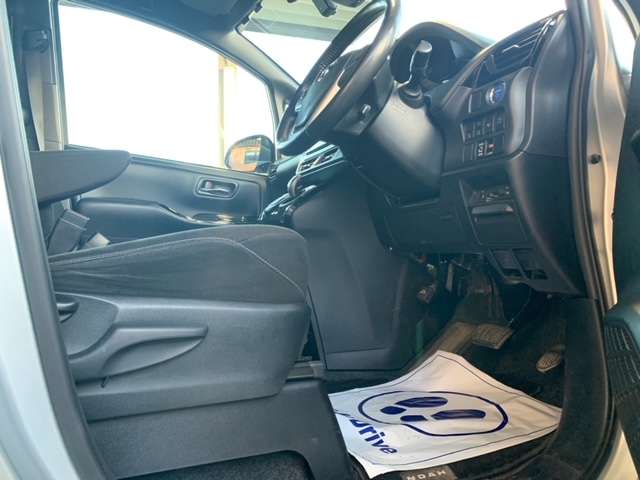 トヨタ ノア １．８ ハイブリッド Ｇ R1年 (東北) 99