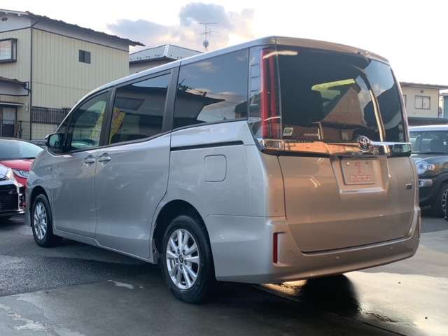 トヨタ ノア １．８ ハイブリッド Ｇ R1年 (東北) 99