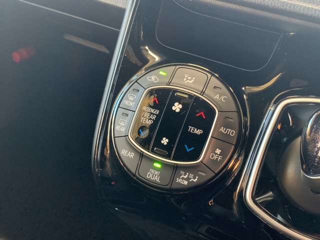 トヨタ ノア １．８ ハイブリッド Ｇ R1年 (東北) 99