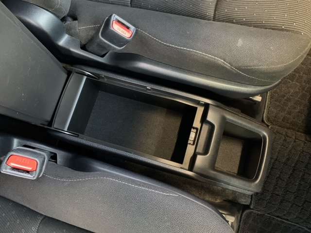 トヨタ ノア １．８ ハイブリッド Ｇ R1年 (東北) 99