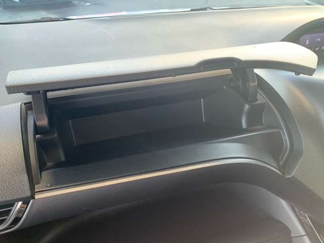 トヨタ ノア １．８ ハイブリッド Ｇ R1年 (東北) 99