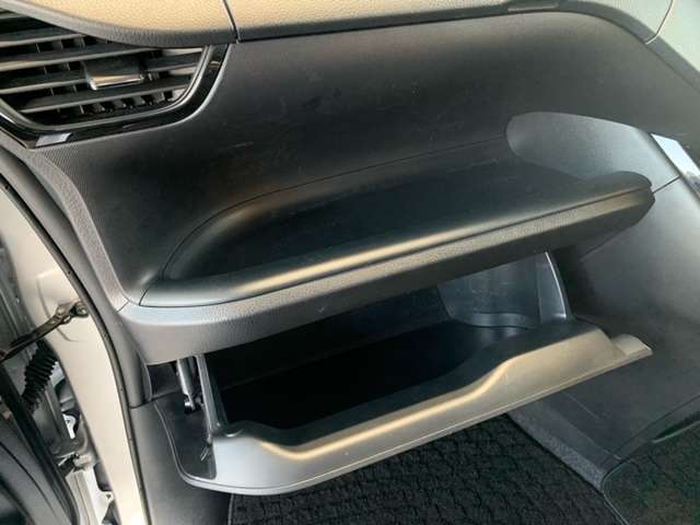 トヨタ ノア １．８ ハイブリッド Ｇ R1年 (東北) 99