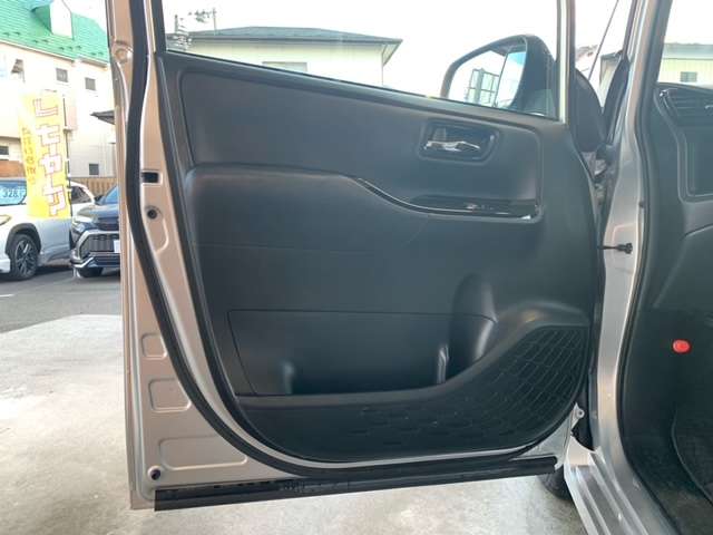 トヨタ ノア １．８ ハイブリッド Ｇ R1年 (東北) 99