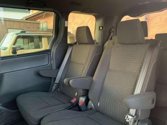 トヨタ ノア １．８ ハイブリッド Ｇ R1年 (東北) 99