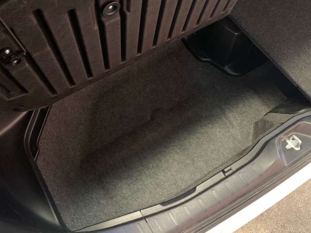 トヨタ ノア １．８ ハイブリッド Ｇ R1年 (東北) 99