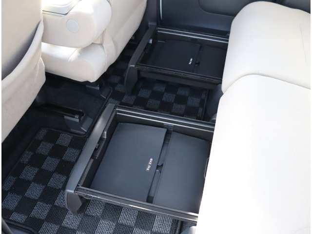 ダイハツ ムーヴ　キャンバス ６６０ Ｘ リミテッド メイクアップ ＳＡＩＩＩ H30年 (関東) 99