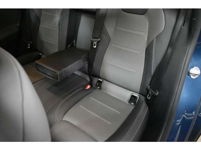 メルセデスベンツ Ｂクラス Ｂ２００Ｄ ＡＭＧライン ディーゼルターボ R2年 (関東) 99