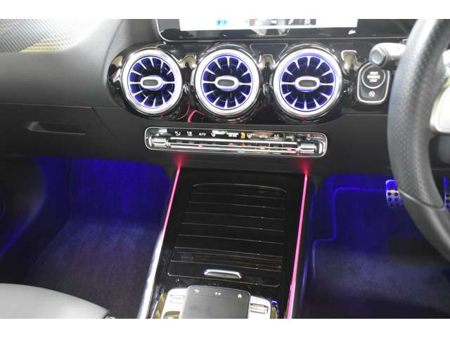 メルセデスベンツ Ｂクラス Ｂ２００Ｄ ＡＭＧライン ディーゼルターボ R2年 (関東) 99