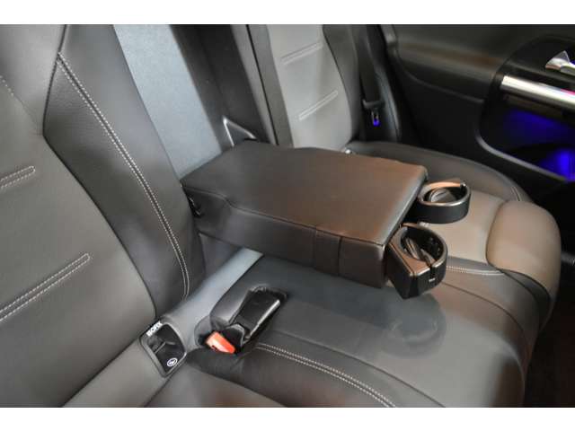 メルセデスベンツ Ｂクラス Ｂ２００Ｄ ＡＭＧライン ディーゼルターボ R2年 (関東) 99