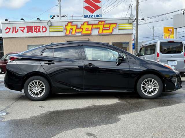 トヨタ プリウス １．８ Ａ Ｅ－ＦＯＵＲ ４ＷＤ H28年 (東北) 99