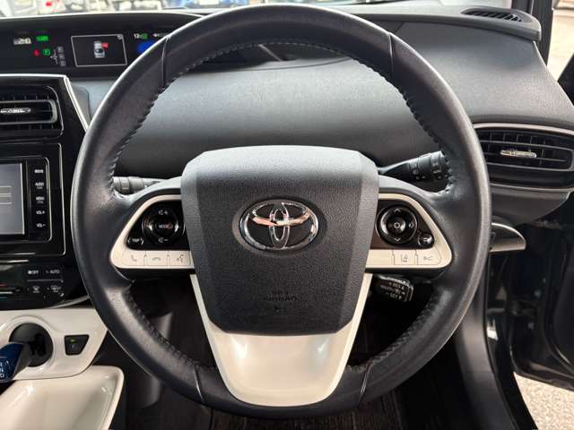 トヨタ プリウス １．８ Ａ Ｅ－ＦＯＵＲ ４ＷＤ H28年 (東北) 99