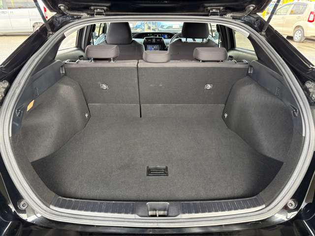 トヨタ プリウス １．８ Ａ Ｅ－ＦＯＵＲ ４ＷＤ H28年 (東北) 99