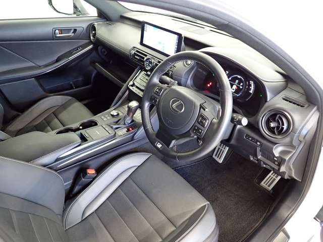 レクサス ＩＳ３００ｈ Ｆスポーツ R4年 (関東) 99