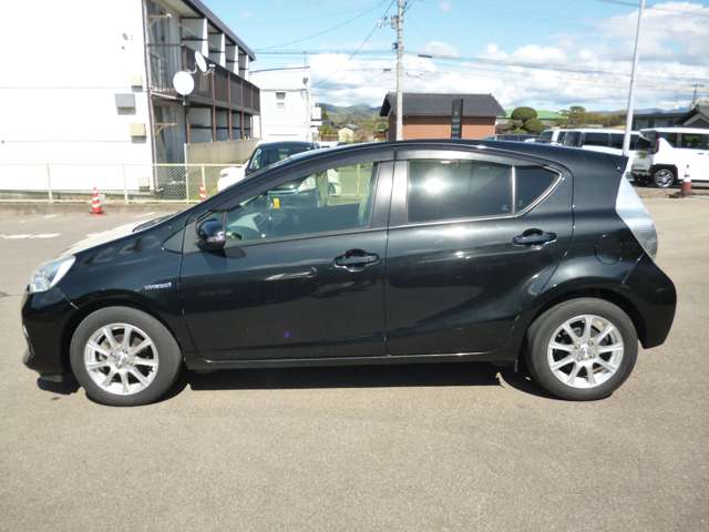 トヨタ アクア １．５ Ｓ H25年 (東北) 99