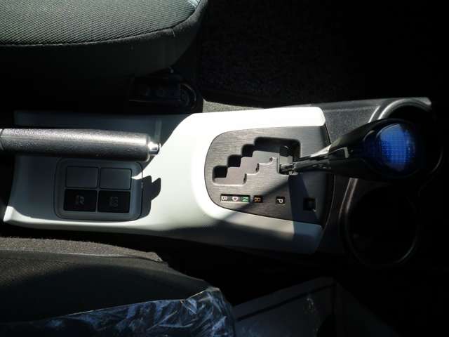 トヨタ アクア １．５ Ｓ H25年 (東北) 99