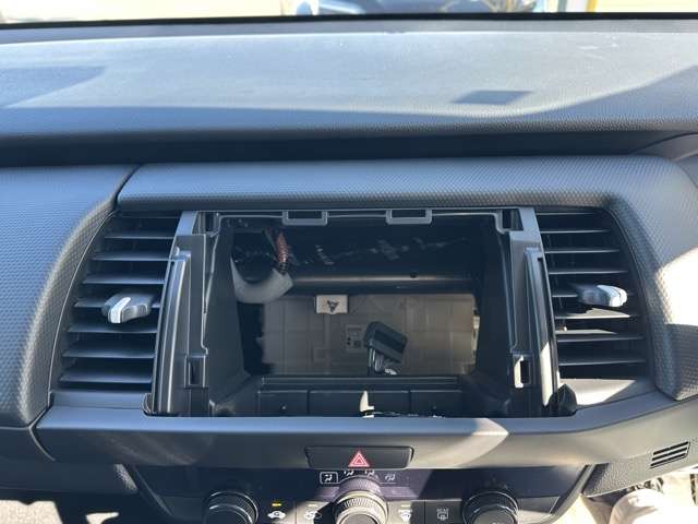 ホンダ フィット １．５ ベーシック R6年 (東海) 99