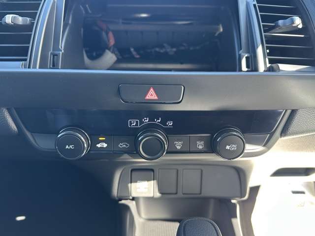 ホンダ フィット １．５ ベーシック R6年 (東海) 99