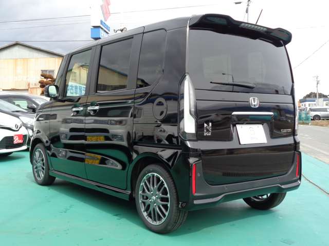 ホンダ Ｎ　ＢＯＸ カスタム ６６０ ターボ R7年 () 99