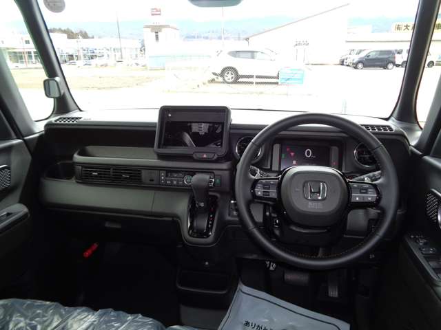 ホンダ Ｎ　ＢＯＸ カスタム ６６０ ターボ R7年 () 99