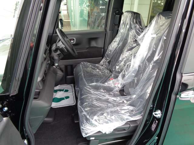 ホンダ Ｎ　ＢＯＸ カスタム ６６０ ターボ R7年 () 99