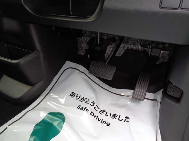 ホンダ Ｎ　ＢＯＸ カスタム ６６０ ターボ R7年 () 99