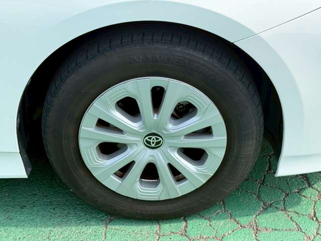 トヨタ プリウス １．８ Ｓ R4年 (九州・沖縄) 99