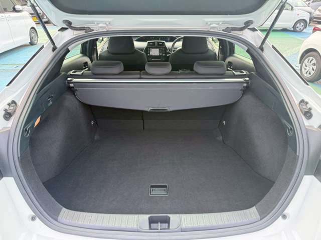 トヨタ プリウス １．８ Ｓ R4年 (九州・沖縄) 99