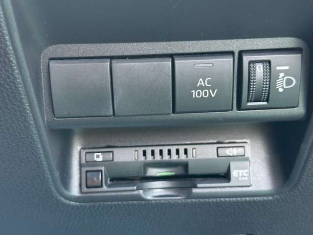 トヨタ アクア １．５ Ｘ R4年 (九州・沖縄) 99