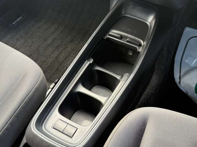 トヨタ アクア １．５ Ｘ R4年 (九州・沖縄) 99