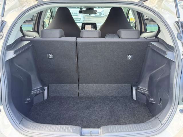 トヨタ アクア １．５ Ｘ R4年 (九州・沖縄) 99