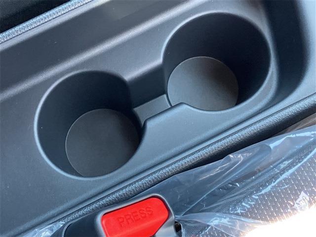 トヨタ ヤリスクロス　ハイブリッド １．５ ハイブリッド Ｇ R7年 (東海) 99