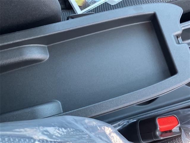 トヨタ ヤリスクロス　ハイブリッド １．５ ハイブリッド Ｇ R7年 (東海) 99