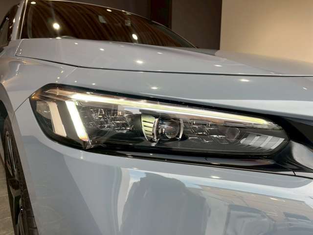 ホンダ シビック　ハイブリッド ２．０ Ｅ：ＨＥＶ R4年 (近畿) 99