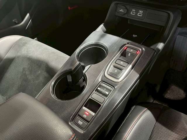 ホンダ シビック　ハイブリッド ２．０ Ｅ：ＨＥＶ R4年 (近畿) 99