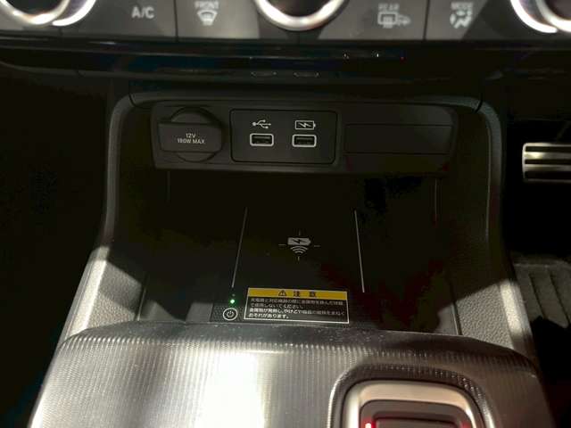 ホンダ シビック　ハイブリッド ２．０ Ｅ：ＨＥＶ R4年 (近畿) 99