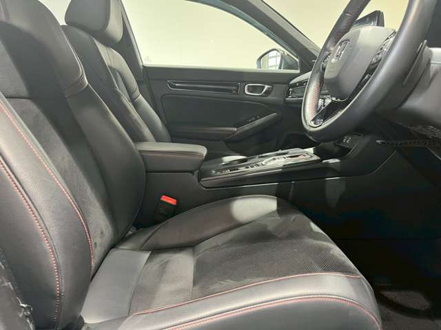 ホンダ シビック　ハイブリッド ２．０ Ｅ：ＨＥＶ R4年 (近畿) 99