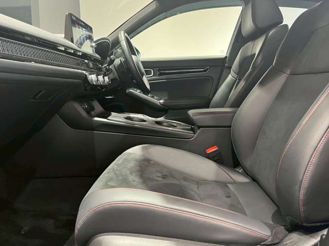 ホンダ シビック　ハイブリッド ２．０ Ｅ：ＨＥＶ R4年 (近畿) 99