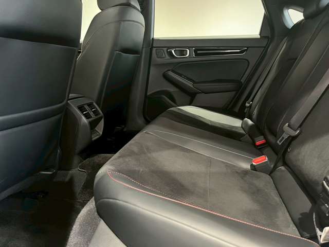 ホンダ シビック　ハイブリッド ２．０ Ｅ：ＨＥＶ R4年 (近畿) 99