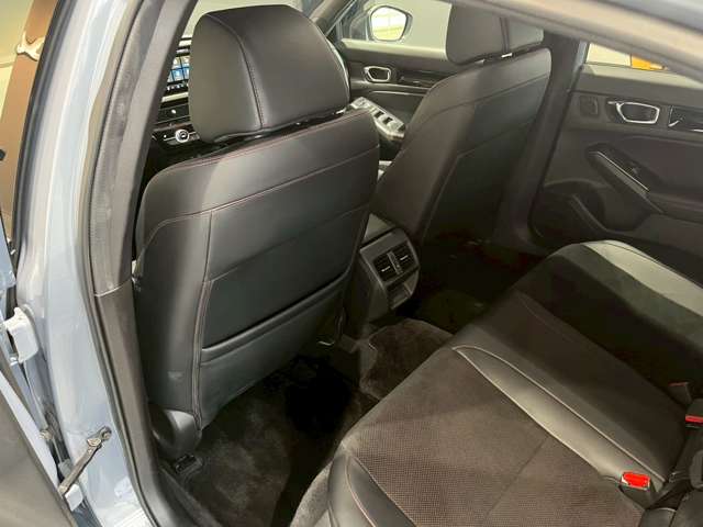 ホンダ シビック　ハイブリッド ２．０ Ｅ：ＨＥＶ R4年 (近畿) 99